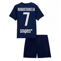 Paris Saint-Germain Khvicha Kvaratskhelia #7 Replika babykläder Hemmaställ Barn 2025-26 Kortärmad (+ korta byxor)